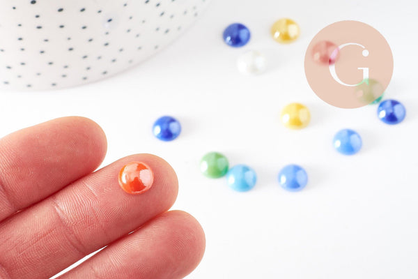 Cabochon rond vert irise multicolore 9mm, x20 (G0128)