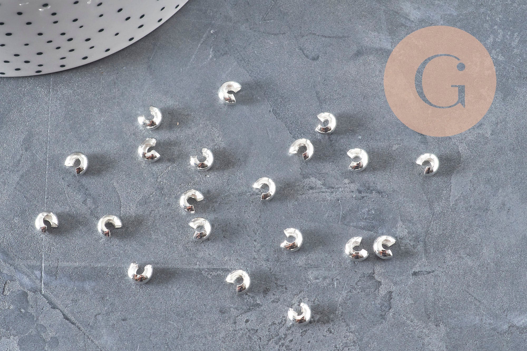 Cubrebolas para aplastar de latón plateado liso 4mm, x20 (G11179)