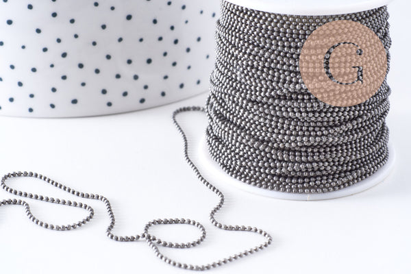 Chaine boule VINTAGE laiton gris metalgun facetté 1.2mm, x1 metre (G10587)