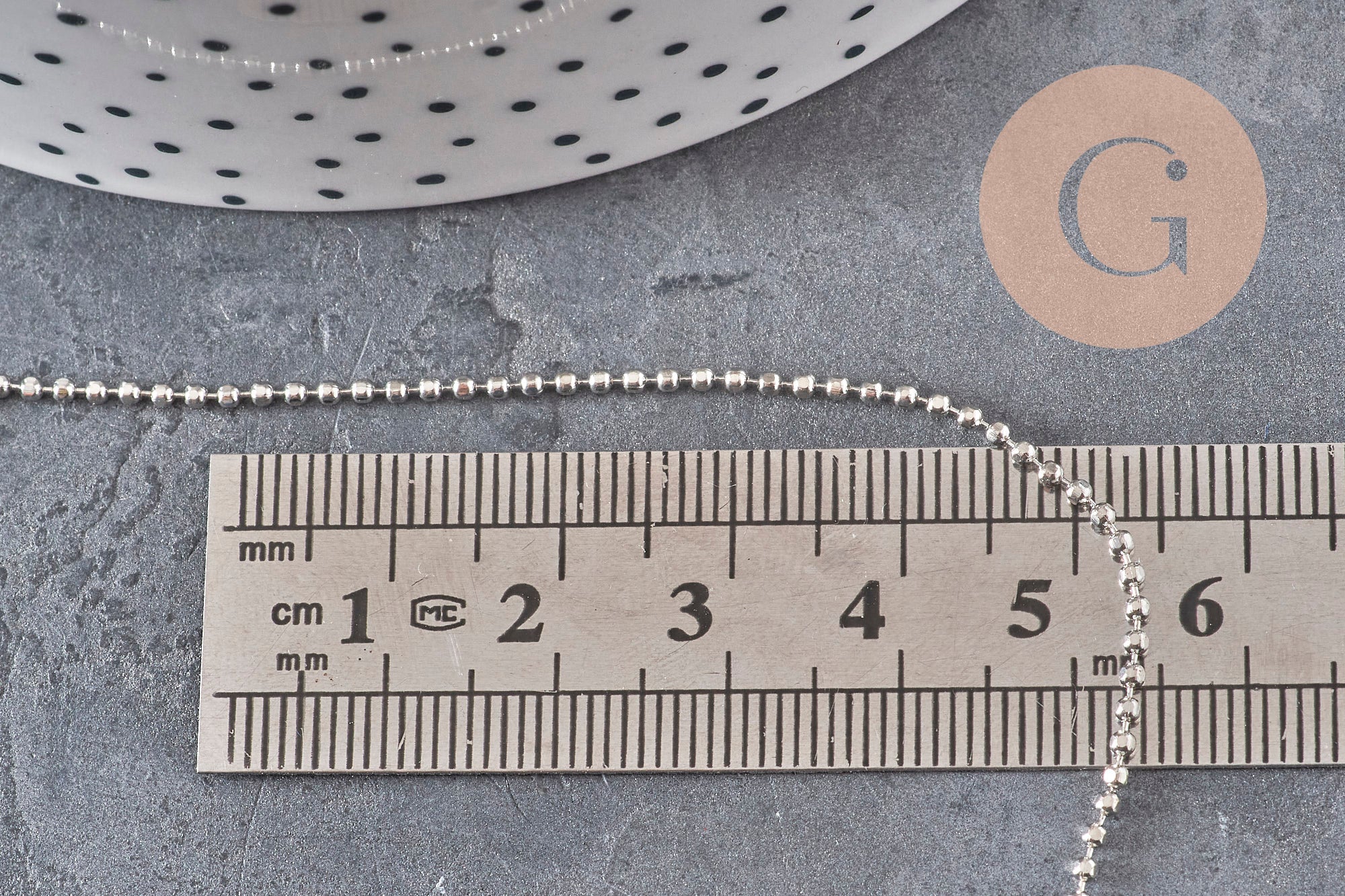 Chaine boule facettée laiton platine facetté 1.5mm, x5 metres (G11315)