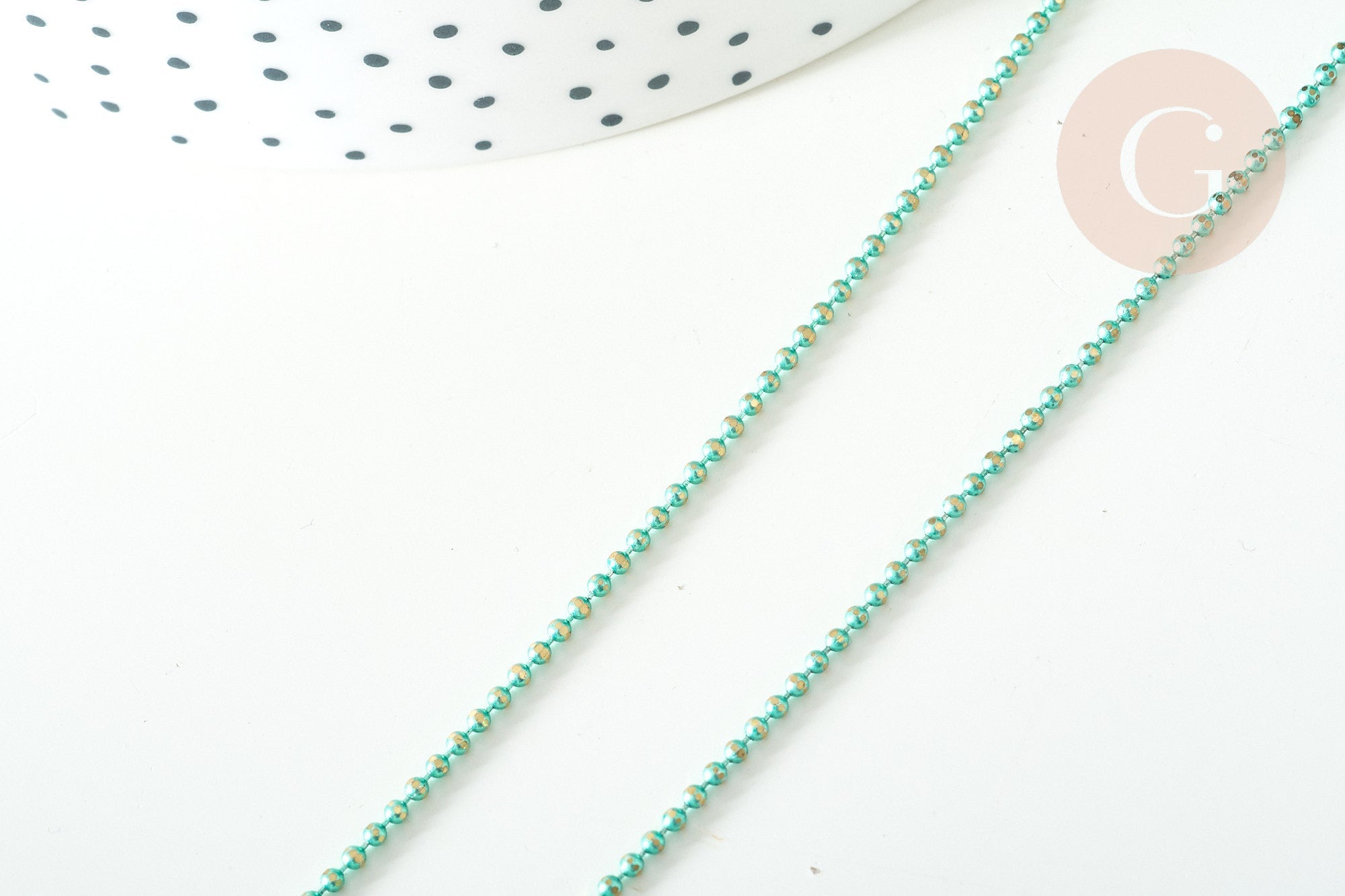 Chaine boules facettées vert laiton doré 1,5mm, chaine création bijoux,grossiste chaine,x 5 mètres G7980