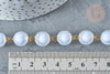 Chaine perle ronde acrylique blanc bleuté 11mm fer doré, Chaine dorée, x1 mètre G7815