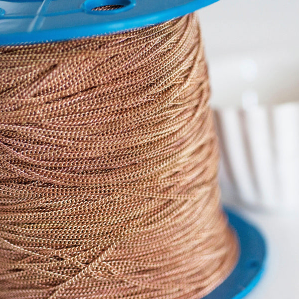 Chaine plate laiton brut 1.5mm,x5 metres (G0016)