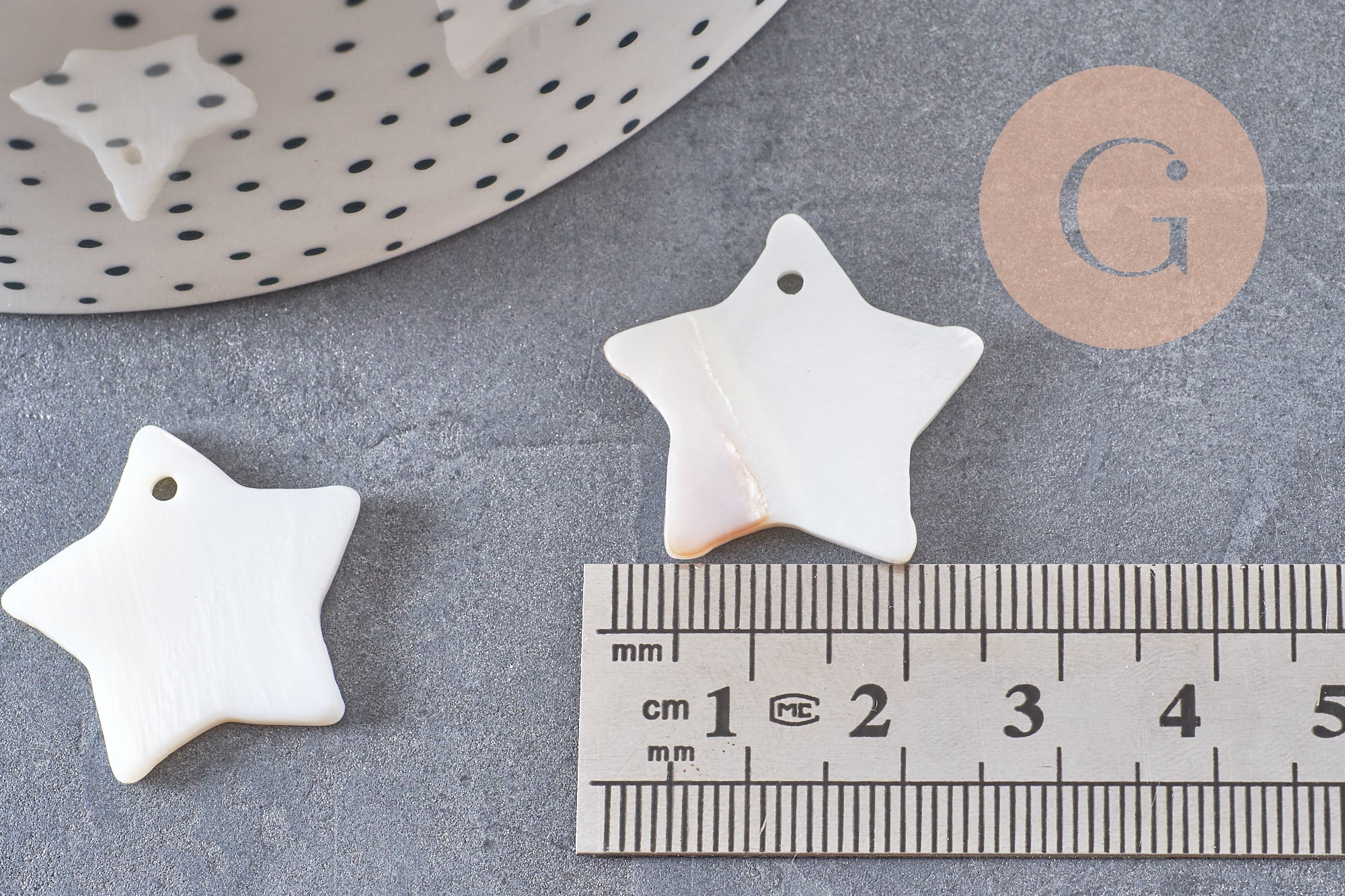 Charm etoile nacre blanche naturelle 25mm, x5 (G1082)