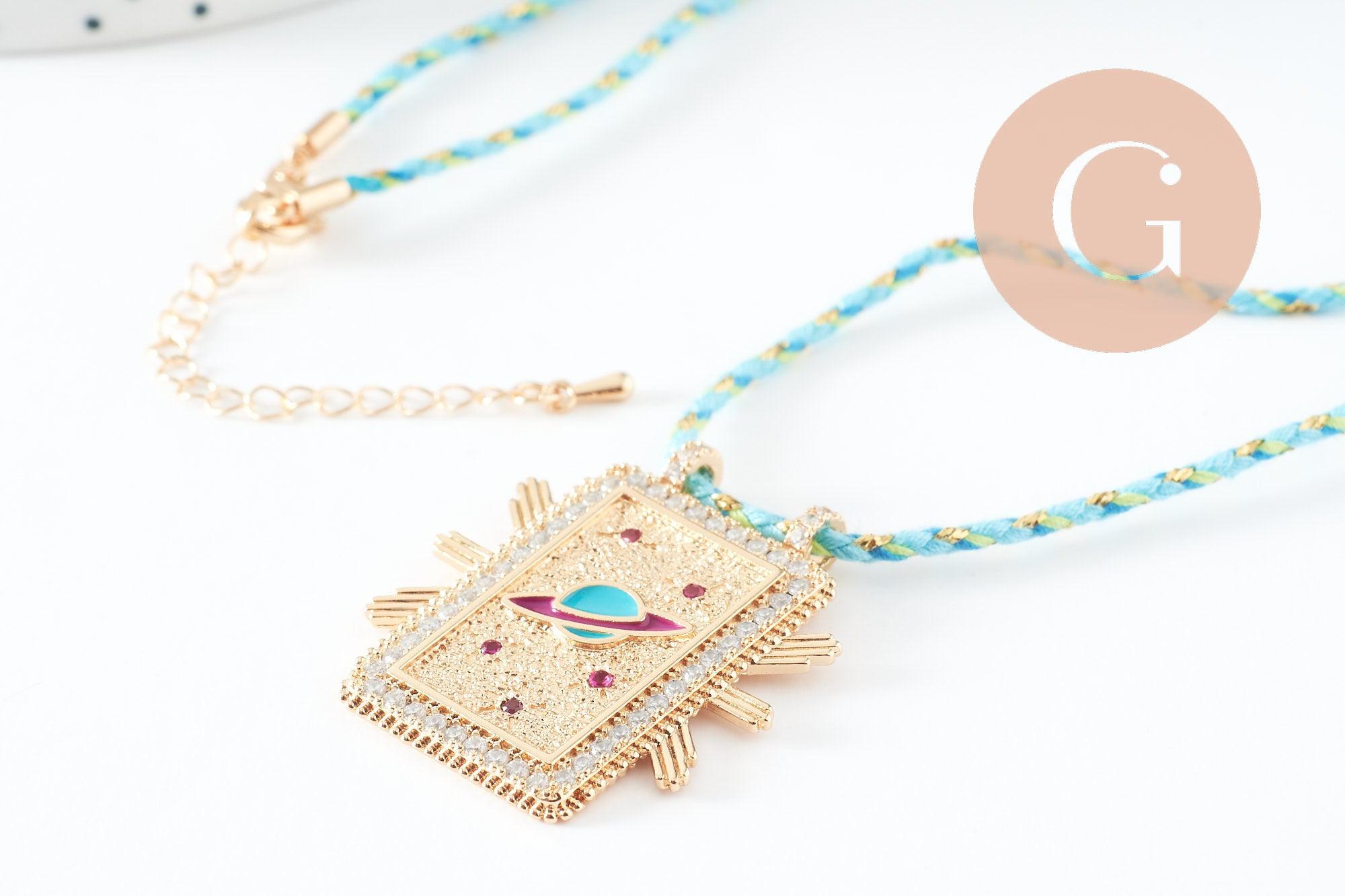 Collier médaille émaillée planète zircon zamac doré, collier cordon tressé 45cm x1 (G9566)