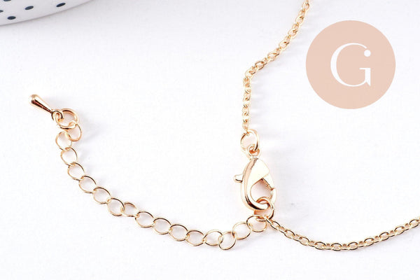 Collier médaille émaillée trèfle 4 feuilles zircons vert cordon tressé zamac doré 45cm x1 (G10364-12)