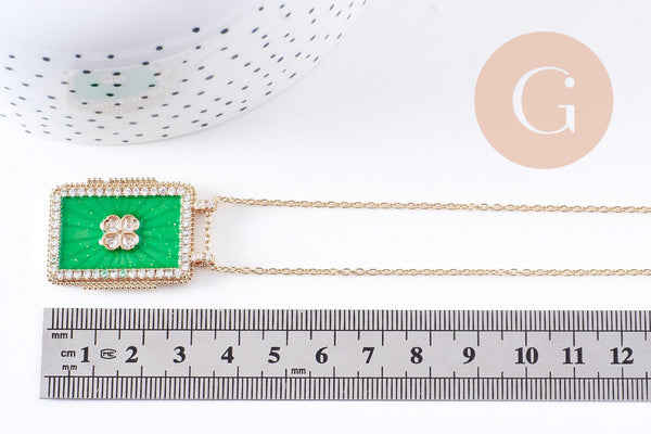 Collier médaille émaillée trèfle 4 feuilles zircons vert cordon tressé zamac doré 45cm x1 (G10364-12)