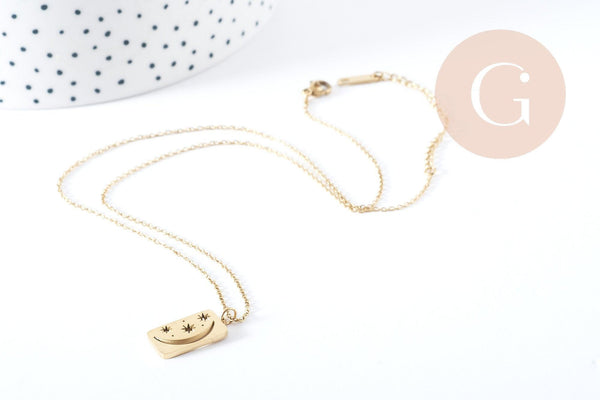 Collier médaille rectangle lune et étoiles acier 304 inoxydable doré 40cm, x1 (G9216)