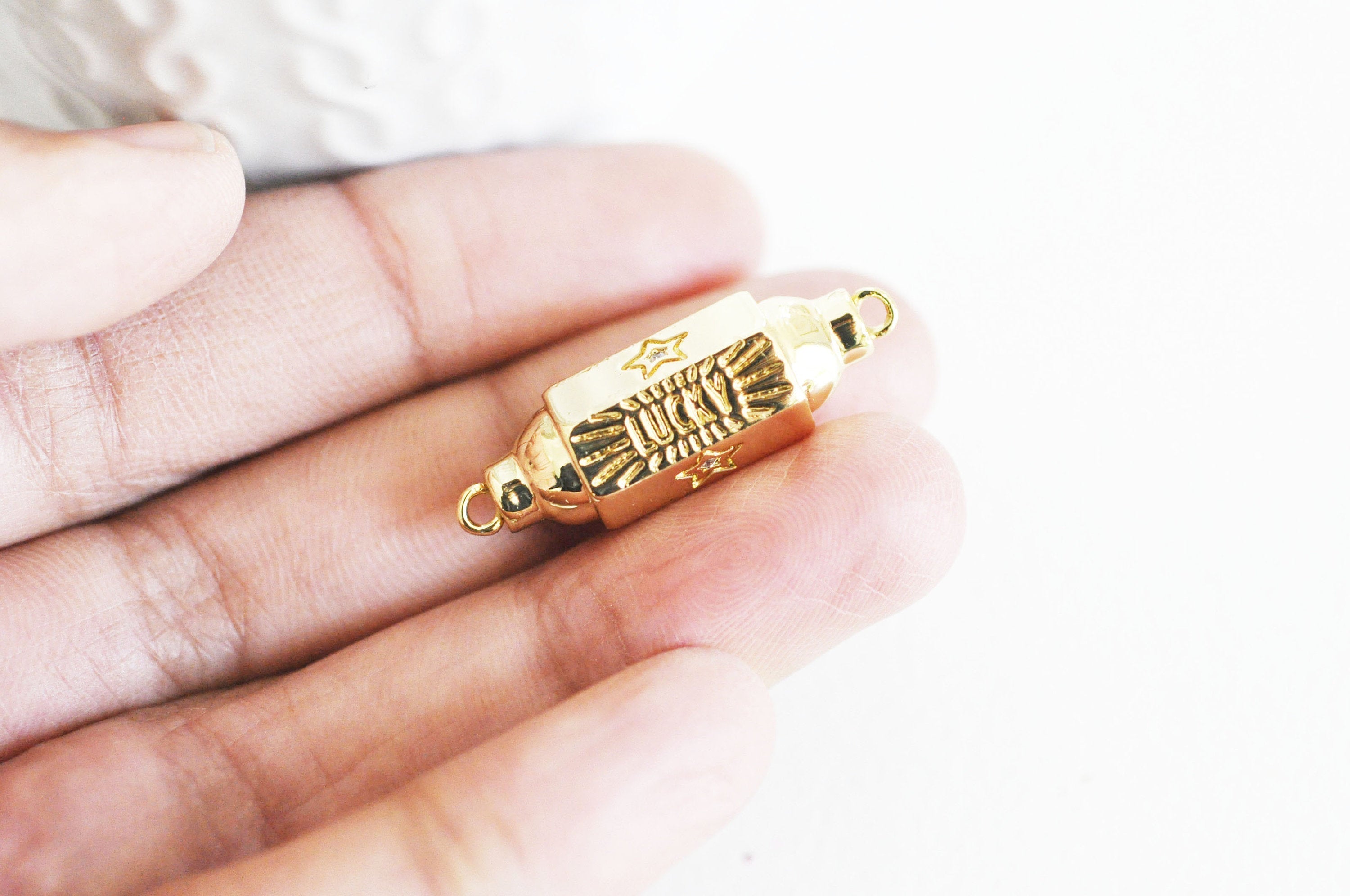 Connecteur tube talisman laiton doré 18K émaillé 37.5mm, x1 (G3540)