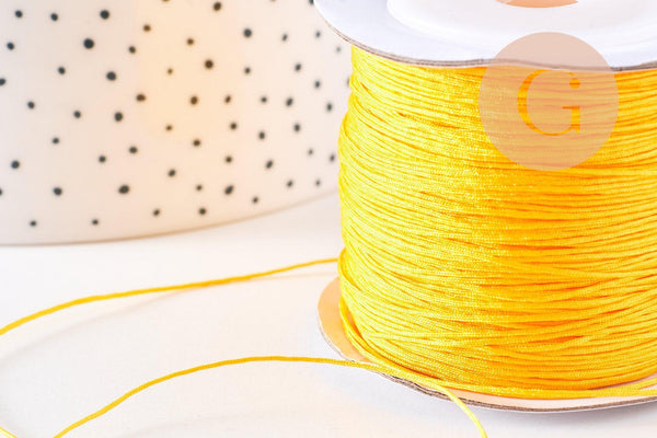 Cordon Jaune doré tressé polyester 0.6mm, x1 mètre (G10664)