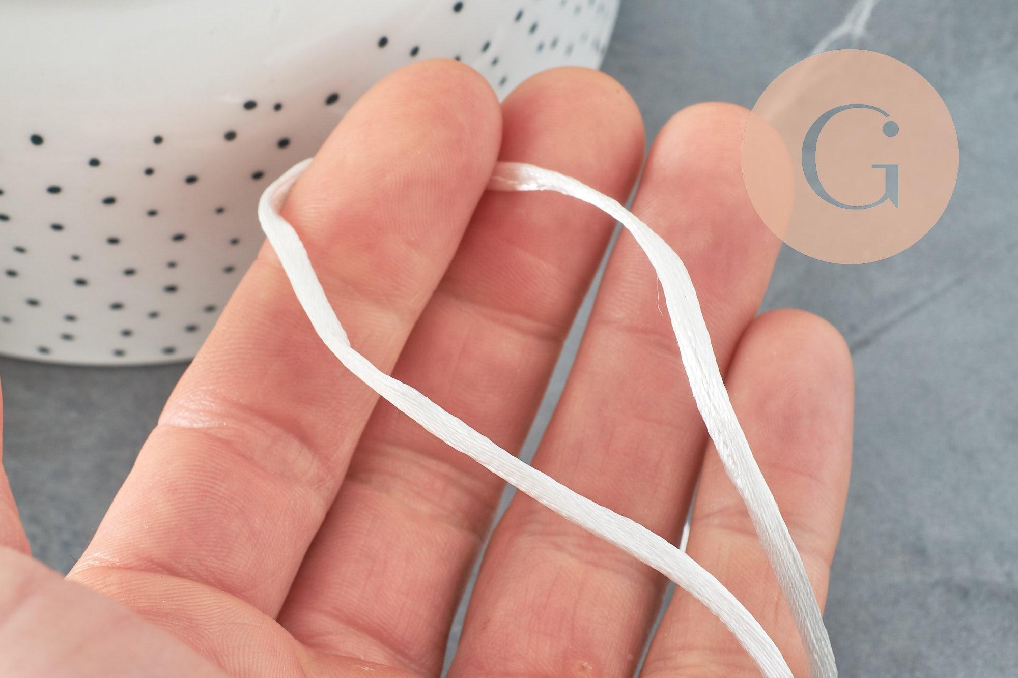 Cordon queue de rat polyester blanc 2mm, x1 ou x5 ou x10 mètres (G1105)