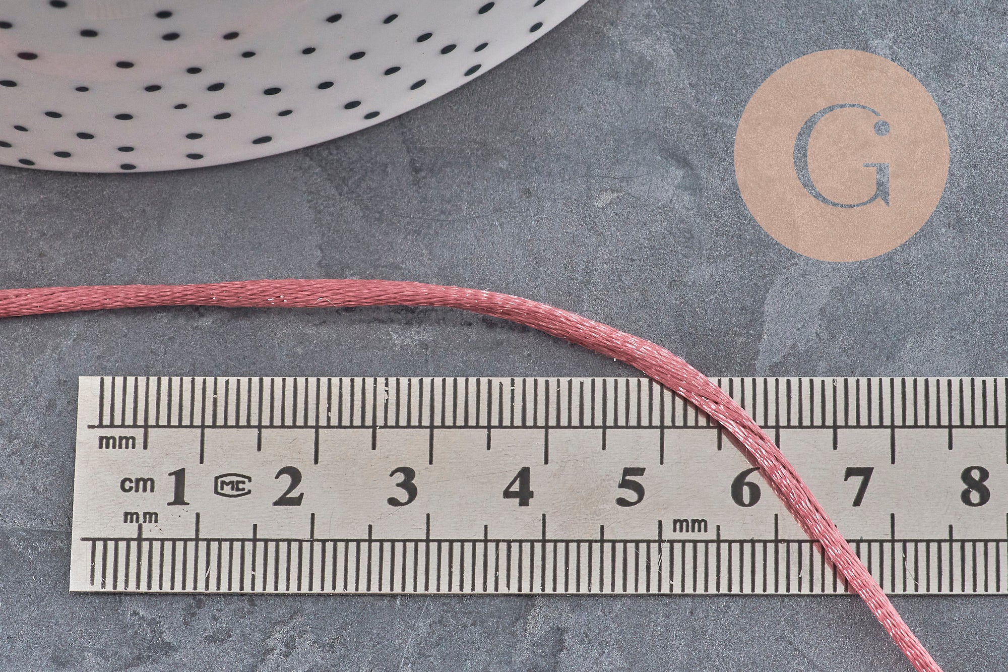 Cordon queue de rat polyester vieux rose 2mm, x5 mètres (G11223)