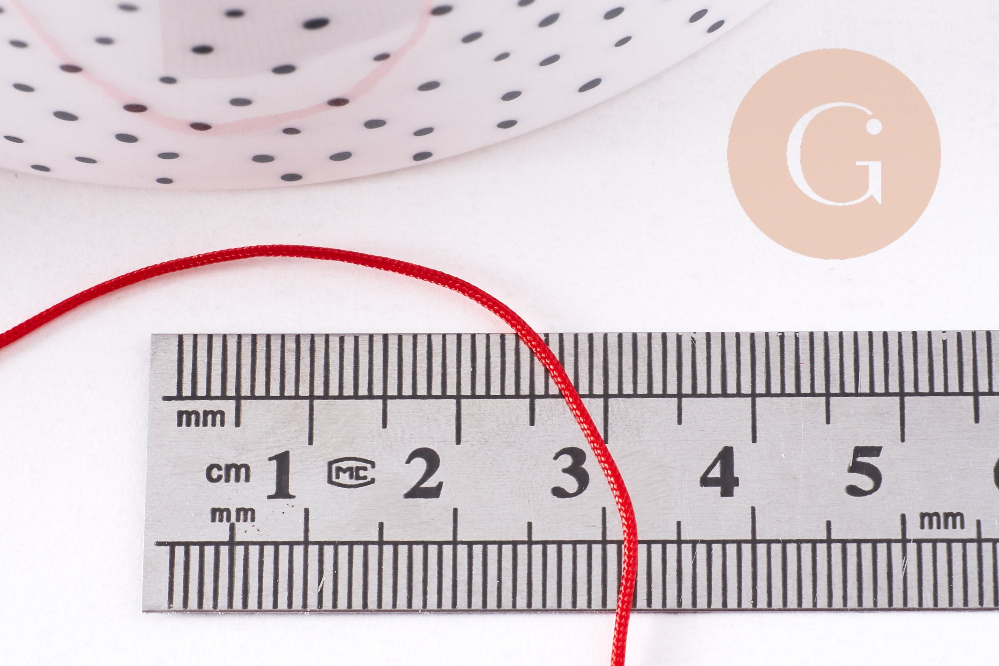 Cordon rouge tressé polyester 0.8mm, x1 mètre (G10670)