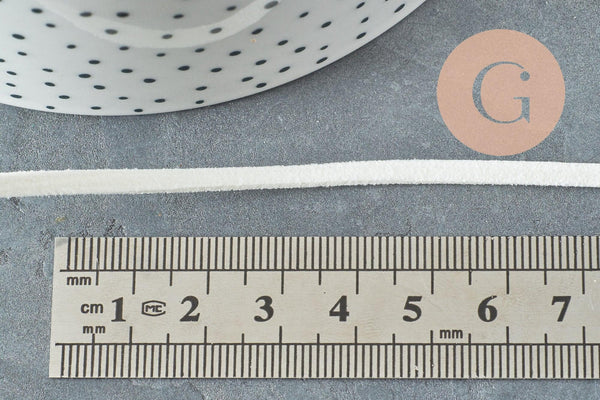 Cordon suédé blanc imitation cuir 4mm, x1 mètre (G0640)
