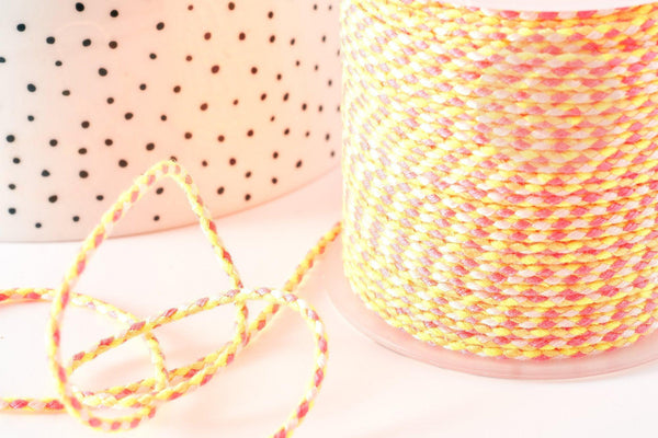Cordon tressé coton jaune orange rose 2mm, x 1 mètre (G9123)