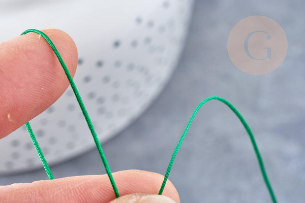 Cordon vert tressé polyester 0.6mm, cordon fil de jade pour bijoux, x1 mètre G8448