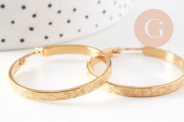 Créoles gravées acier doré, oreille percée,sans nickel, boucles acier, 35mm, la paire (G0761)