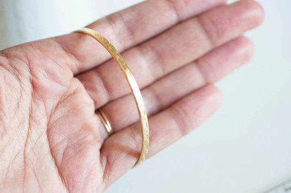 EP Bracelet jonc gravé acier doré 66mm, x1 (G3066)