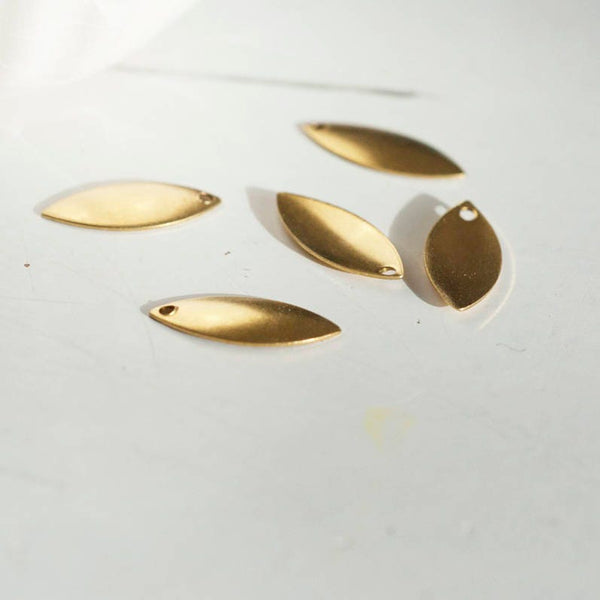 EP Breloque navette laiton brut 16mm, x10 (G2845)