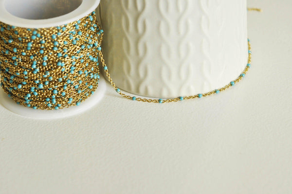 EP Chaine dorée 14 carats fantaisie acier inoxydable résine bleu 1.5mm, x1 metre (G1417)