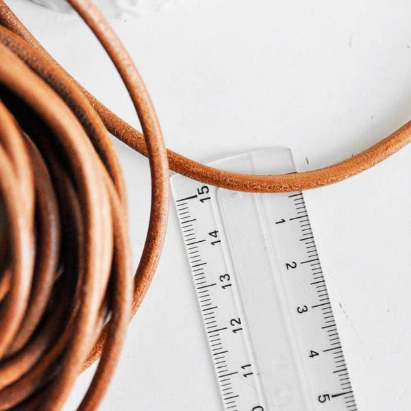 EP Cordon cuir marron, cordon pour bijoux,cordon cuir, fourniture créative,cuir naturel, cordon en cuir, Diamètre 4mm, longueur 1mètre,G3063