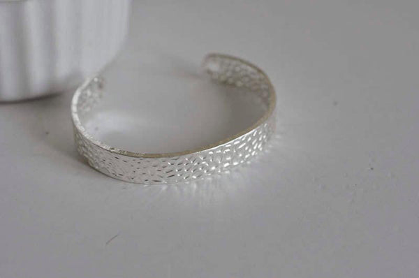 EP Manchette en laiton argenté texturé 55mm x1 (G0479)