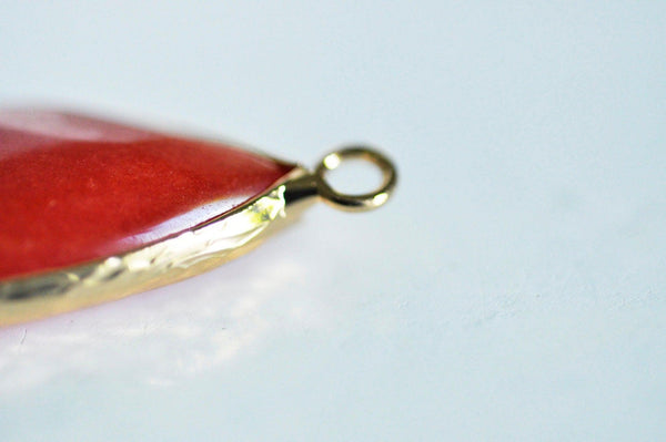 EP Pendentif goutte jade naturel rouge doré 33mm-G0794