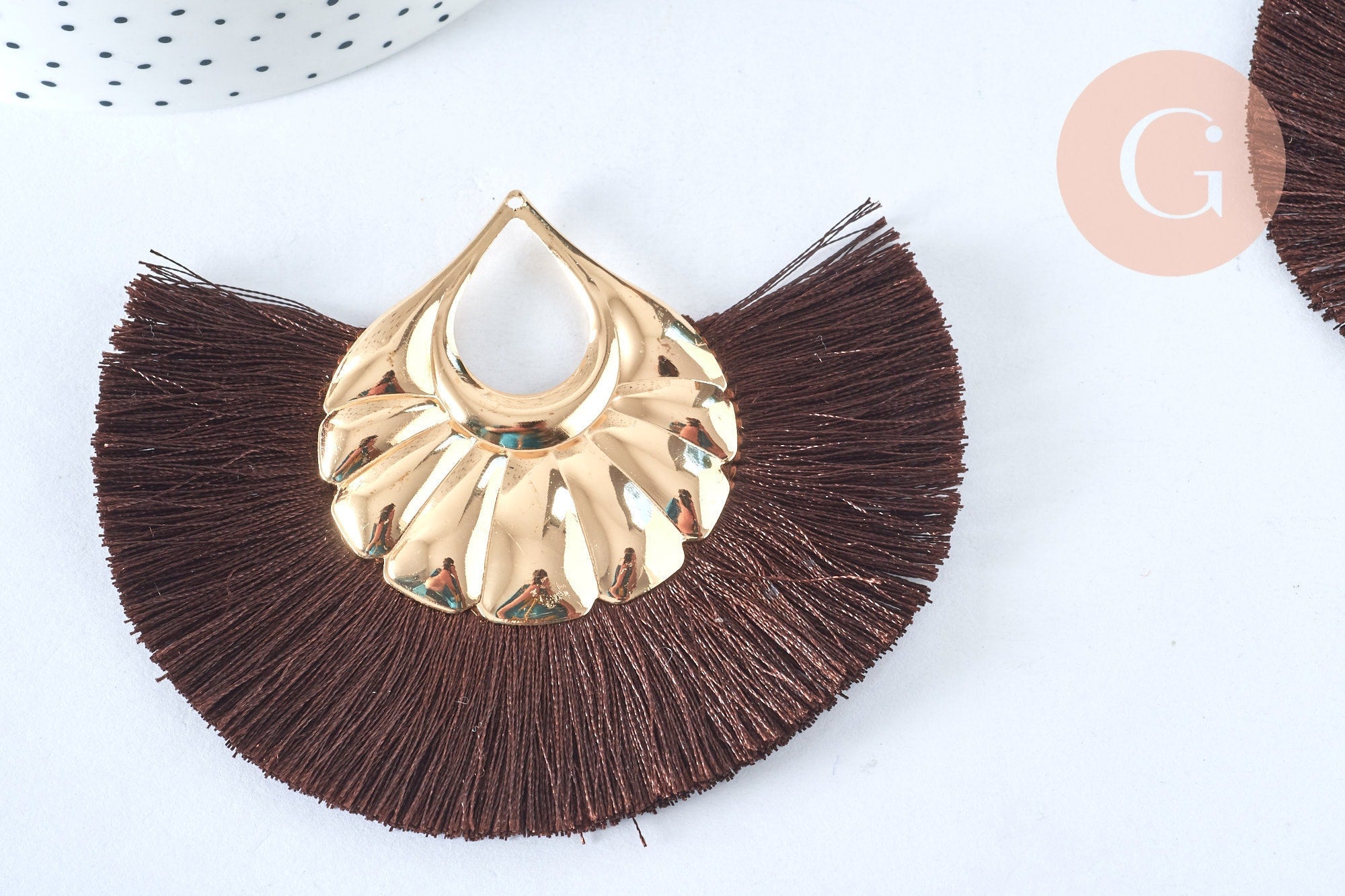 EP -Pendentif large pompon fil marron doré support doré,pendentif en fil sur support doré, 85-92mm, x 2, G4892
