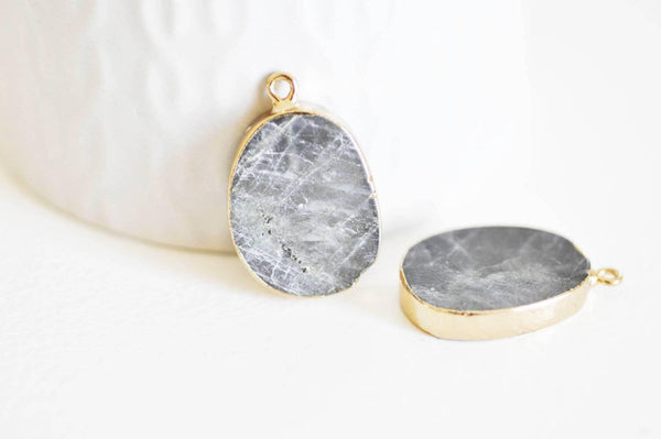 EP Pendentif ovale labradorite naturelle 28mm,x1 (G1136)