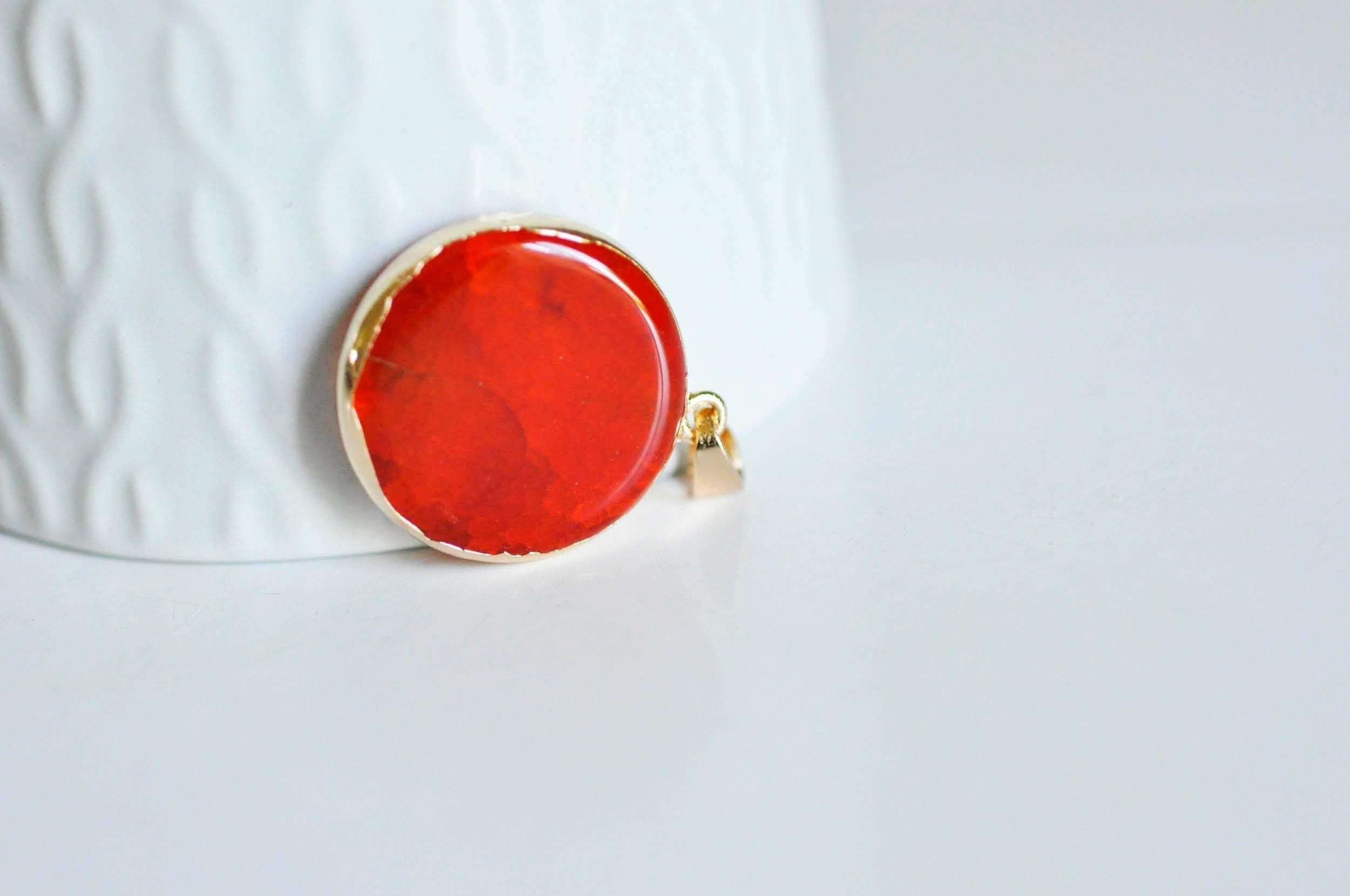 EP Pendentif rond doré agate colorée, support doré, ,agate,pierre naturelle,24mm, x1,G0384