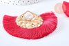 EP Pendentifs larges pompons fil fuchsia support doré 85-92mm x2 ( G6837)