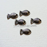 EP Pendentifs poissons argent tibétain ,x 2,G3137