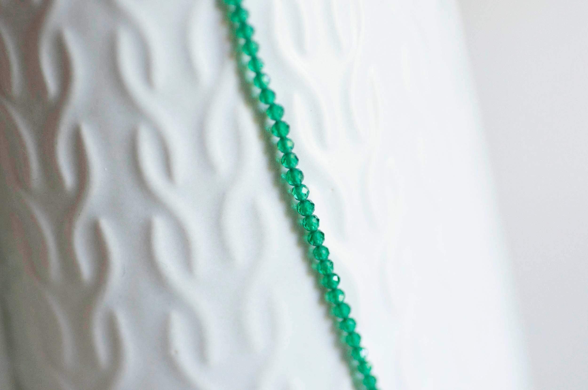 EP Perle émeraude 2mm,emeraude synthétique, perle pierre,bijou pierre,pierre précieuse,perles bijoux,2mm,fil 160 perles-G469