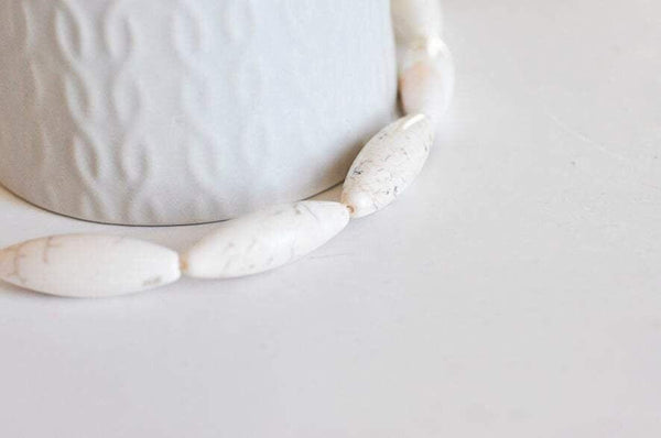 EP Perle ovale turquoise blanche, turquoise naturelle,perles blanches, perle pierre, création bijoux, x 5, 30mmx10mm-G1319