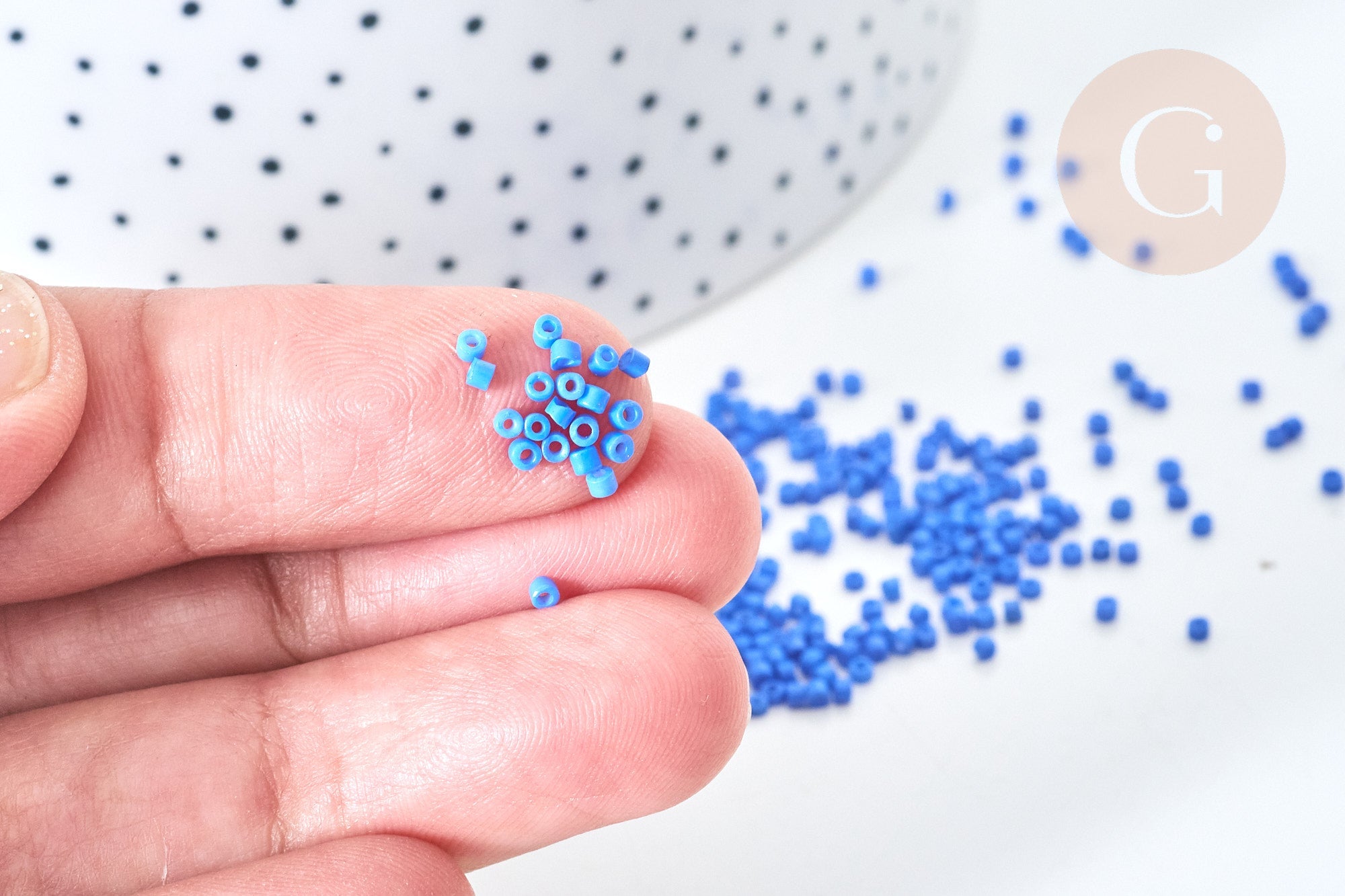 Perles tube verre bleu façon Delica miyuki, x1 sachet de 8g (G7765)