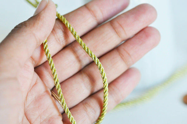 EP -cordon satiné dore 2-3mm, x 1 mètre-G1708