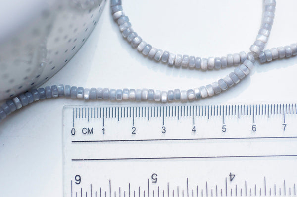 EP-perle nacre naturelle heishi gris pastel,tube coquillage coloré,perle coquillage,création bijoux,2x4mm, le fil de 185 perles G4769