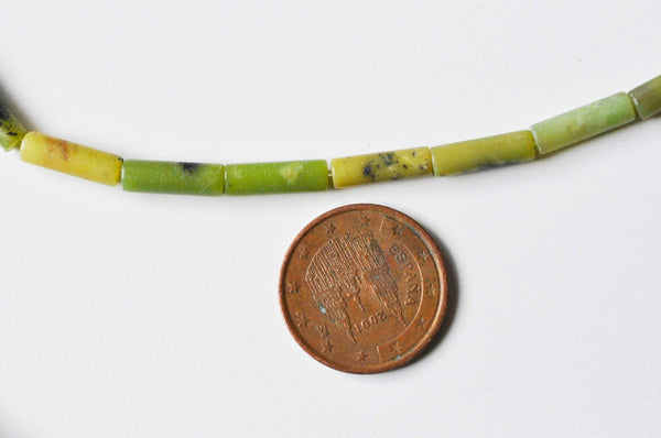 EP perles tube jade Australien vert1 3mm, x1 fil de 28 perles (G4016)