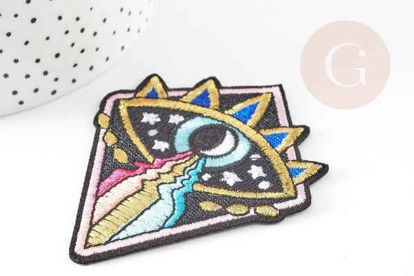 Ecusson brodé à repasser triangle oeil 86mm customisation vêtement, écusson thermocollant,patch écusson brodé, x1 G2847