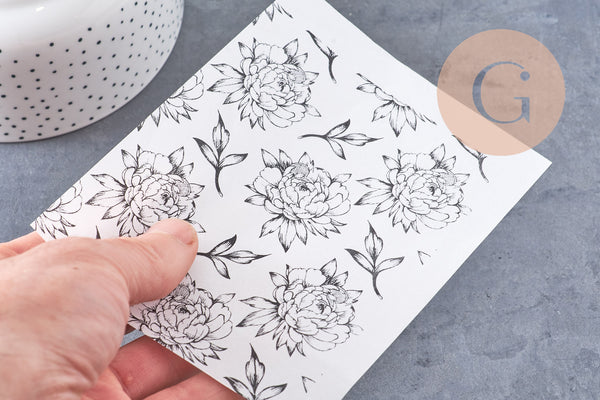Feuille de transfert polymère – Pivoines Noir & blanc 14x10 cm, x1 (G10762)