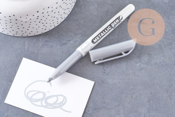 Feutre marqueur peinture métallique dorée ou argentée, x1 (G8627)