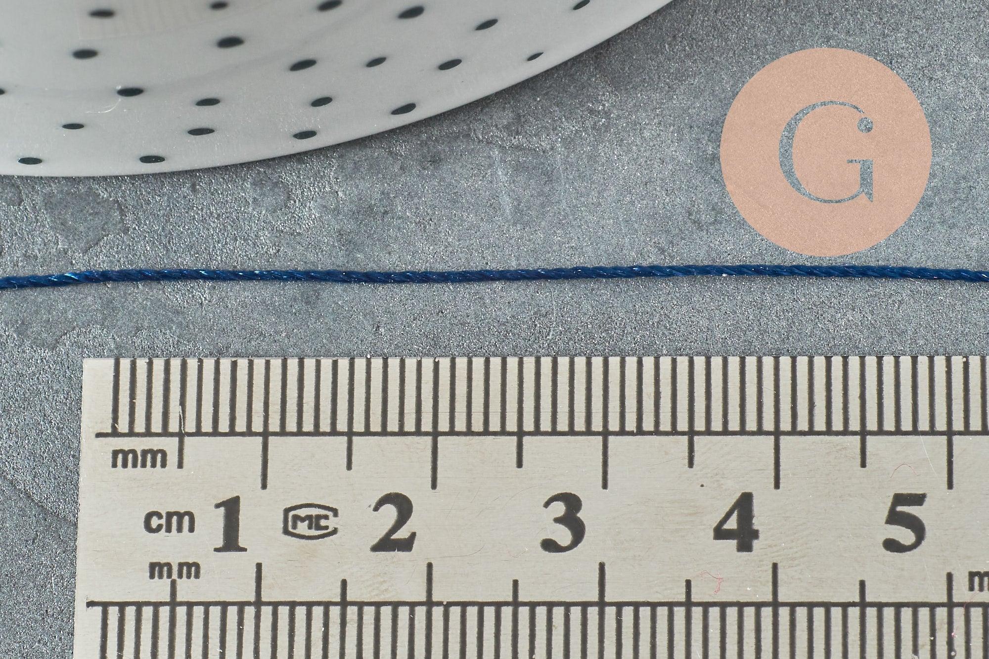 Fil bleu marine à brode-couture nylon 0.8mm, x10 Mètres (G1380)