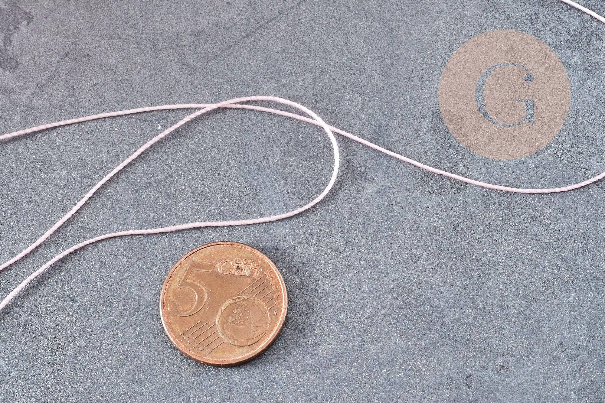 Fil rose clair nylon à broder-couture-bijoux 0.6mm, x10 mètres (G9303)