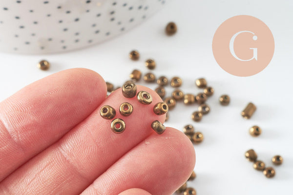 Grosse perles rocaille bronze brillant 4mm, x10gr (G2547)