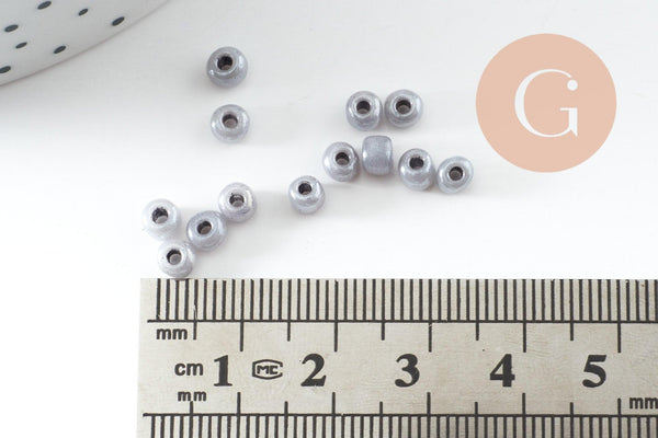 Grosses perles de rocaille gris irisé 4mm, x10Gr (G3673)