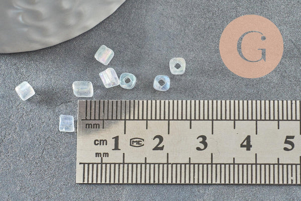 Grosses perles rocaille transparentes irisées 4mm, x 20Gr (G1392)