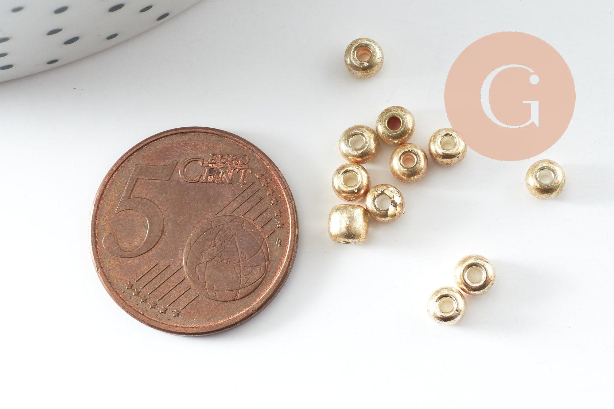 Grosses perles rocaille dorées brillantes 4mm, x 10gr (G1950)