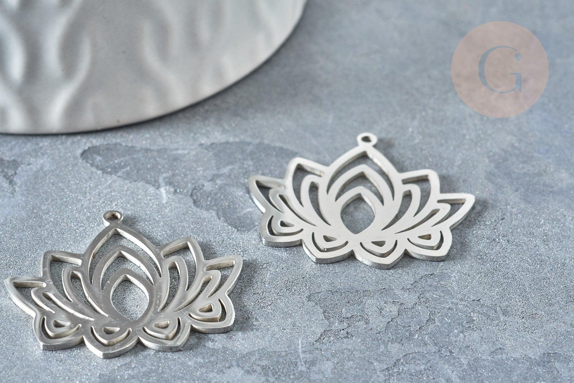 Pendentif Fleur de lotus acier 201 inoxydable argenté 27mm, x1 (G7862)