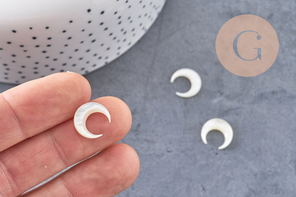 Pendentif Lune nacre noire/blanche naturelle non percé 12x11.5mm, x2 (G1736)