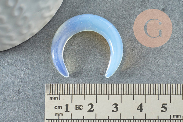 Pendentif Lune opalite, Pendentif bijoux, pendentif pierre, création collier, pierre,opalite, pierre non percee, 30mm, x1 (G1304)